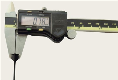 超薄接合NdFeB圧縮成形の課題